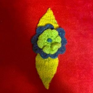 Felt pin